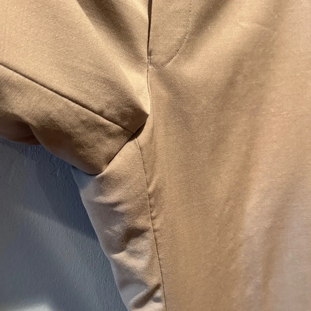New NWT John Varvatos Thompson Men's Classic Straight-Leg Dress Tan Khaki Pants